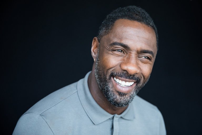 Idris Elba to Star in new Netflix series "Turn Up Charlie"