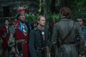 Outlander 4x13 - Man of Worth--Tom Jackson (Chief Tehwahsehkwe), John Bell (Young Ian), Sam Heughan (Jamie Fraser) - Outlander Episode 413